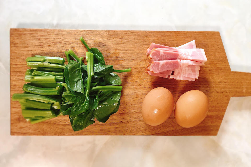もりもり食べれる つるむらさきと厚切りベーコンの卵炒め 旬の野菜レシピ