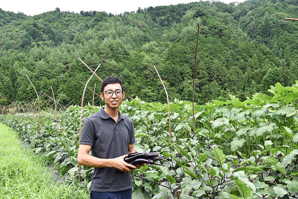 近畿圏では珍しい黒ボク土でおいしい野菜を作る京都府京都市の新井さん再訪問