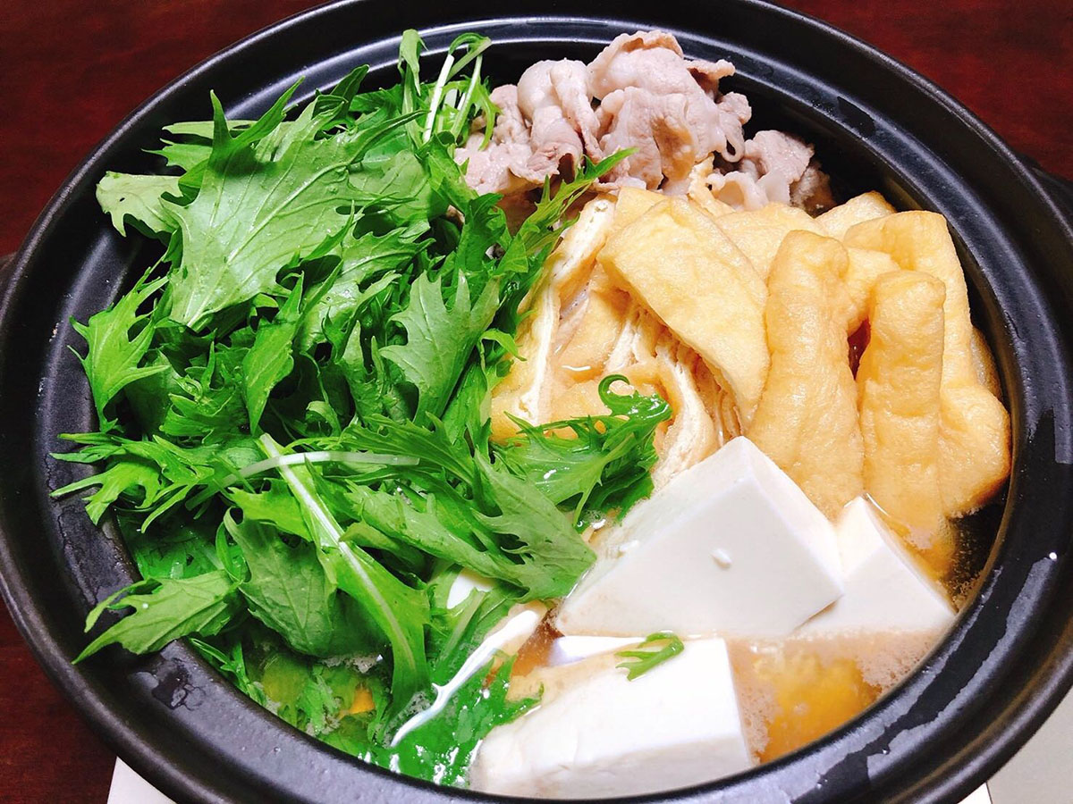 肌寒い時期にオススメの京水菜をたっぷり食べられるハリハリ鍋